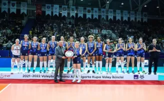 AXA Sigorta Kadınlar Kupa Voley’in şampiyonu VakıfBank
