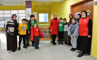 Ayvazoğlu gönüllere dokunuyor...