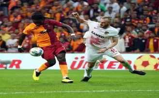 Bafetimbi Gomis 3. golünü attı
