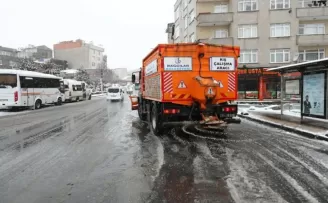 Bağcılar Belediyesi’nin kar mesaisi
