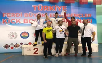 Bağcılar Belediyesi sporcuları, Türkiye Kick Boks Şampiyonu oldu
