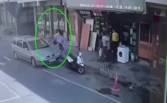 Bağcılar’da kapkaç kamerada
