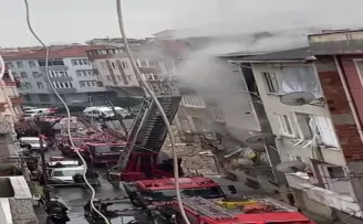Bağcılar’da  korkutan yangın: 1 ölü
