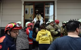 Bahçelievler Belediye Başkanı’ndan çöken binaya ilişkin açıklama
