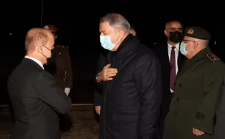 Bakan Akar Erbil’e hareket etti
