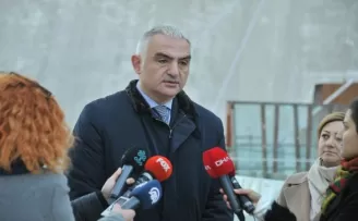 Bakan Ersoy: “Sayın Ekrem İmamoğlu ne zaman isterse benden randevu alabilir“
