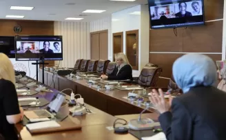 Bakan Göktaş’tan ’koruyucu aile’ konulu bitirme projesine destek