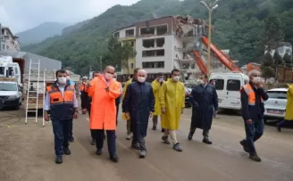 Bakan Karaismailoğlu, Dereli ilçesindeki çalışmaları inceledi
