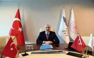 Bakan Karaismailoğlu, GSM operatörleriyle görüştü
