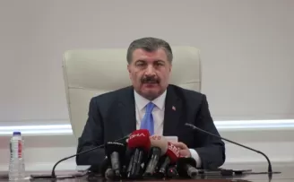 Bakan Koca: “5 ülkeden gelen vatandaşlar raporlu sayılabilecek“
