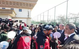Bakan Özer ve Bakan Soylu öğrencilerle birlikte deprem tatbikatı yaptı
