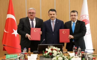 Bakan Pakdemirli: “Süt üretiminde meteoroloji verileriyle artış hedefleniyor“
