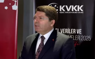 Bakan Tunç’tan ’çıplak arama’ iddialarına yanıt