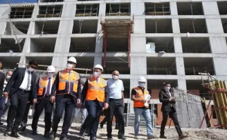 Bakanlar Kasapoğlu ve Kurum yurt inşaatında incelemede bulundu
