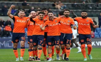 Başakşehir, 5 maç sonunda galibiyetle tanıştı
