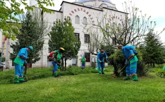 Başakşehir’de camilerde bayram hazırlığı başladı

