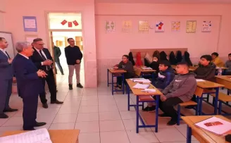 Başkan Akkaya depremzede öğrencilerle buluştu
