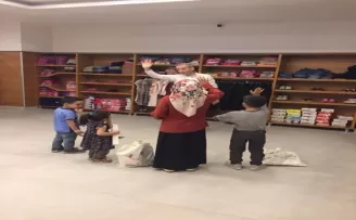 Başkan Ertuğrul Çetin yetim çocukları unutmadı
