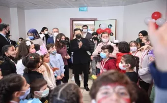 Başkan Yazıcı, öğrencilerin karne mutluluğunu paylaştı
