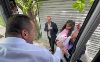 Başkan Yıldız vatandaşlarla bayramlaştı
