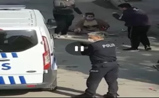 Başkent’te eski eşe sokak ortasında bıçaklı saldırı

