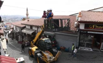 Başkent turizminin kalbi Ankara Kalesi ışıl ışıl
