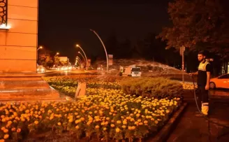 Başkentte gece temizlik timleri iş başında
