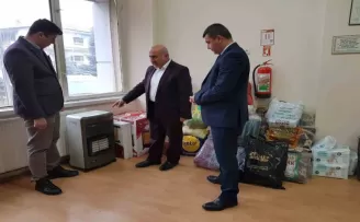 Bayat’ta halk depremzedeler için seferber oldu
