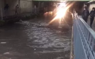 Bayrampaşa Alt Geçidini su bastı
