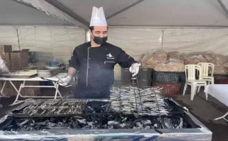 Bayrampaşa’da 4 ton hamsi dağıtıldı
