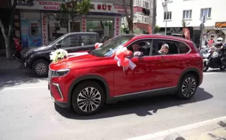 Bayrampaşa’da sünnet olan çocuklara TOGG’lu konvoy sürprizi
