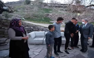 BBP Genel Başkanı Destici iftarda bir ailenin evine misafir oldu

