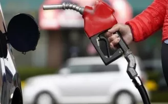 Benzine bir zam daha!