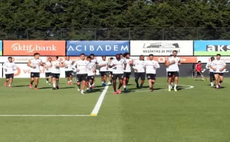 Beşiktaş, derbi hazırlıklarını sürdürdü
