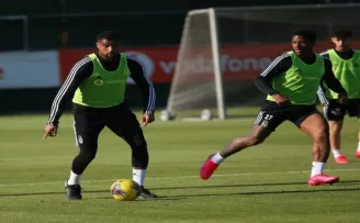 Beşiktaş günü çift idmanla tamamladı

