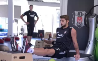 Beşiktaş, salonda çalıştı
