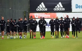 Beşiktaş’ta Vida takımla çalıştı
