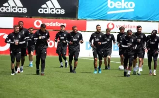 Beşiktaş tam kadro İzmir’e gidiyor

