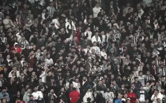 Beşiktaş taraftarlarından Sergen Yalçın sesleri
