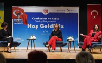 Beylikdüzü’nde “Cumhuriyet ve Kadın“ söyleşisi düzenlendi
