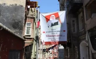 Beyoğlu Belediyesi Anneler Günü’nde şehit annelerini unutmadı
