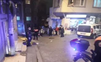 Beyoğlu’nda silahlı kavga: 2 yaralı
