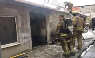 Beyoğlu’nda tek katlı evde yangın paniği

