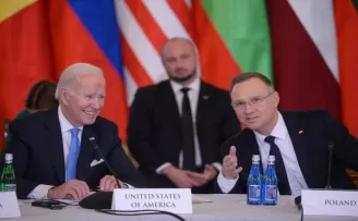 Biden: “NATO’nun her santimini savunacağız“
