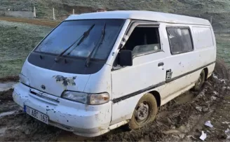 Bilecik Pazaryeri’nde kaçak orman emvaline suçüstü!