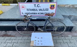 Bisikletli uyuşturucu satıcısı jandarmadan kaçamadı
