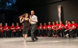 Bornova’da ritim ve halk dansları rüzgarı