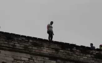 Bozdoğan Kemeri’nde intihar girişimi
