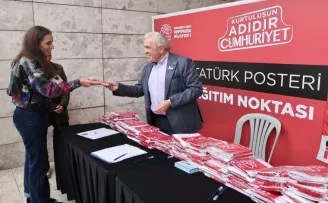 Bursa’da Atatürk posterleri Nilüfer’in her yerinde