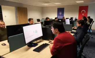 Bursa’da ’Dijital Gençlik Merkezi’ oluşturuldu